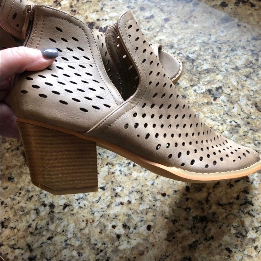 Tan DSW Booties Size 12